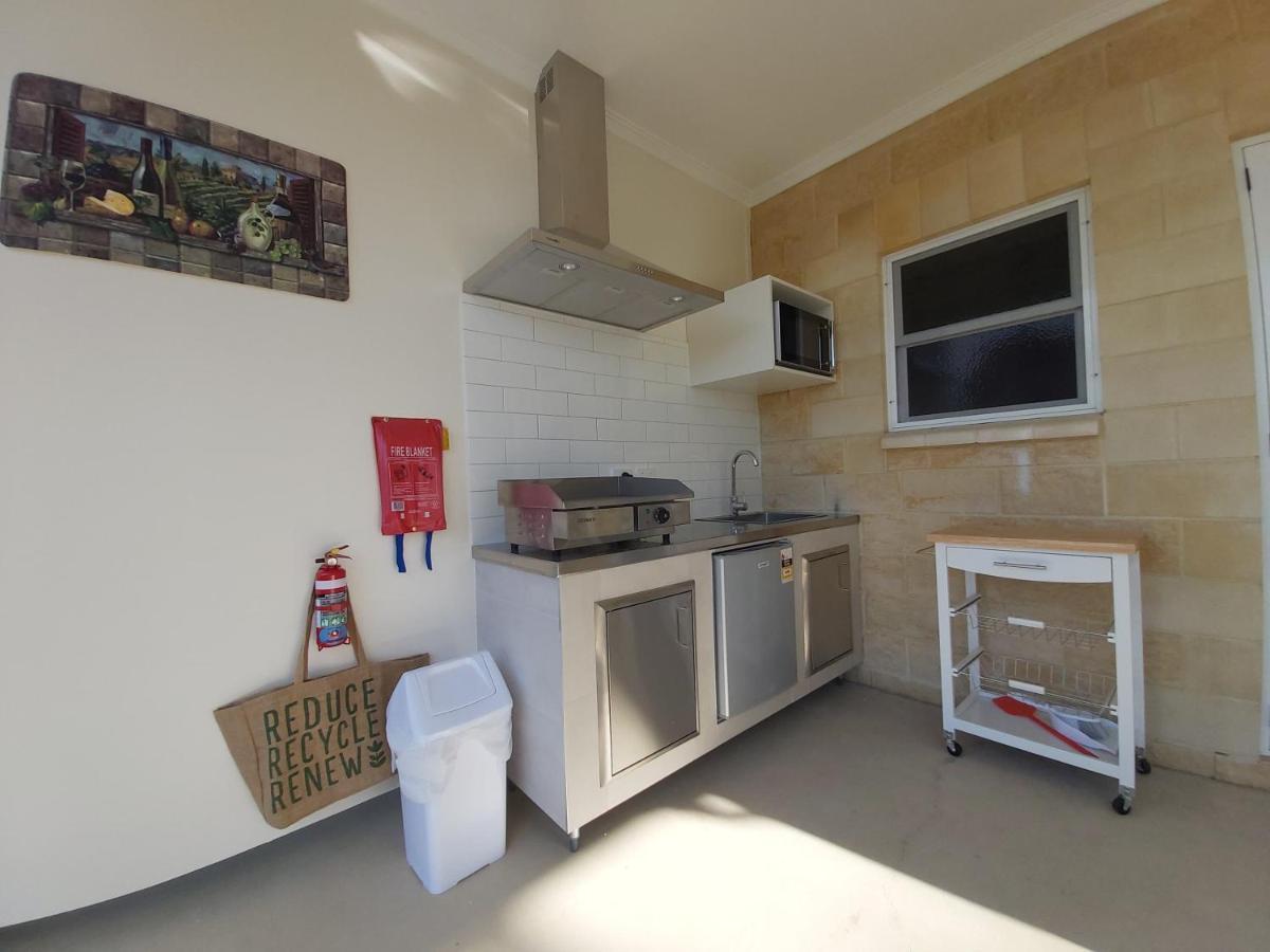 Accommodation Creek Cottages & Sundown View Suites Ballandean Extérieur photo