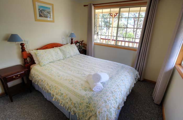 Accommodation Creek Cottages & Sundown View Suites Ballandean Chambre photo